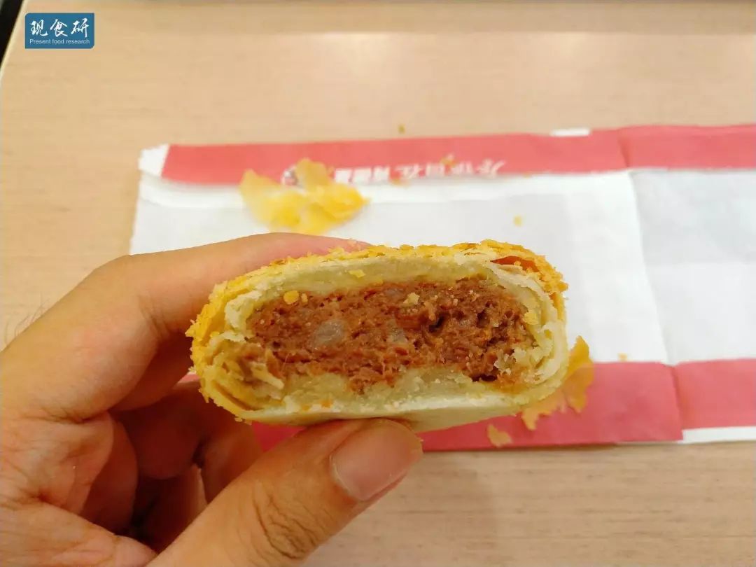 披着酥饼外皮的大肉包？肯德基中秋限定小鲜肉酥饼测评