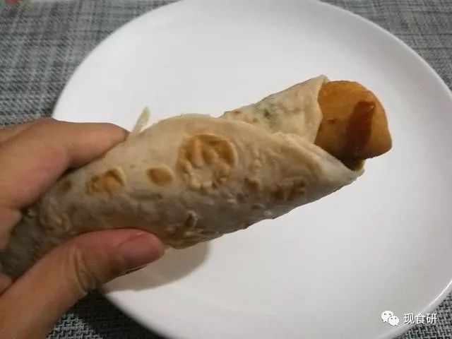 麦当劳煎饼好吃么？油条培根蛋麦煎饼测评