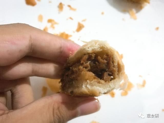 吃完肯德基小鲜肉酥饼，我内心毫无波动甚至想去吃大肉包