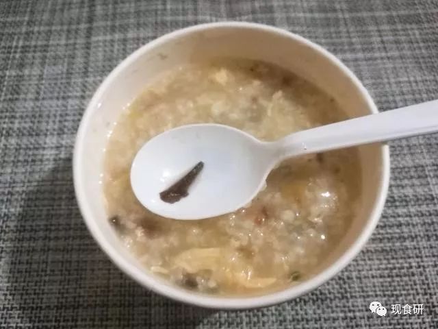 在肯德基吃到牛肉粒，肯德基牛肉蛋花粥测评